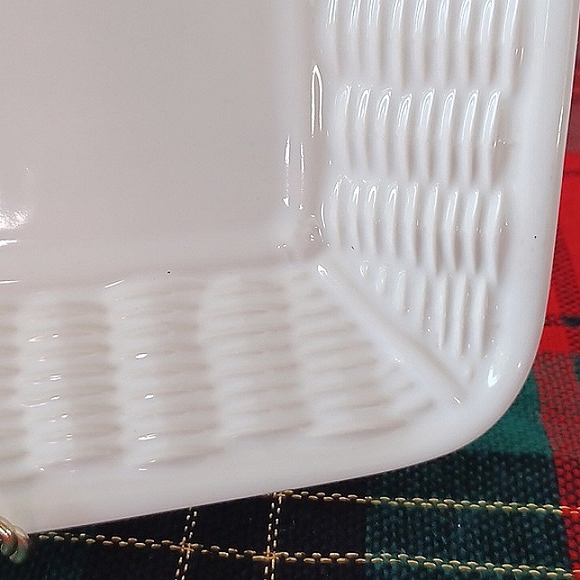 Pfaltzgraff Serving Plate Basketweave Bread Cheese Crackers Rolls Napkins - Picture 3 of 10